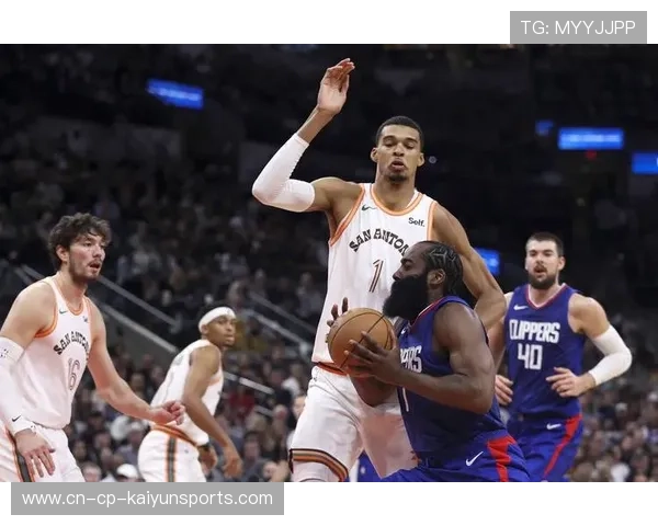 文班亚马篮下封盖，马刺内线防守强大：从战术到训练的一次深度解码