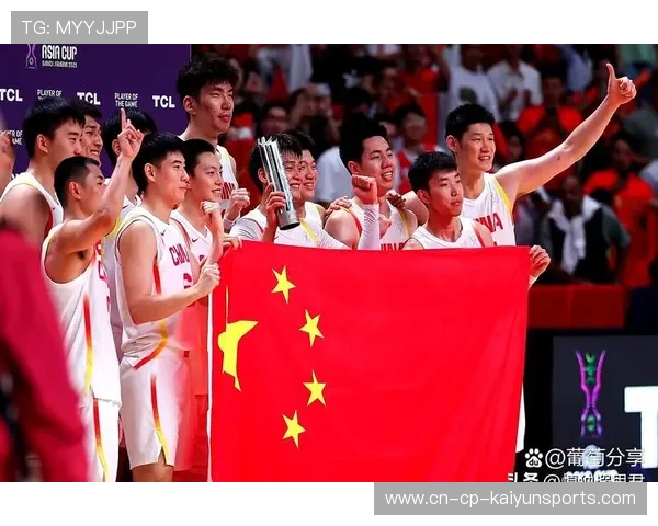 CBA内线强吃三人：极致实力的篮球瞬间盛宴